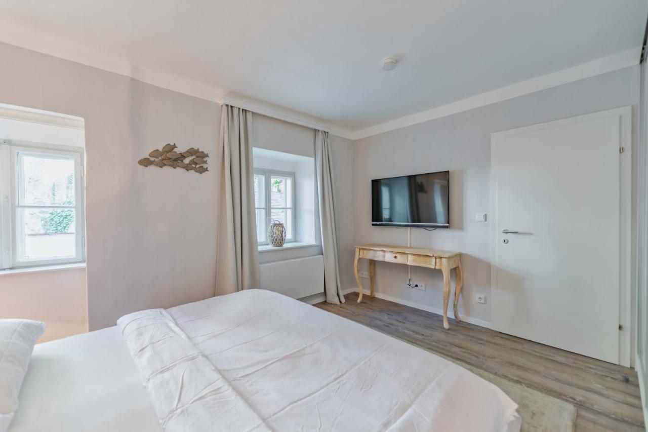 Smile Apartments Zum Goldenen Strauss Дюрнштайн Екстер'єр фото